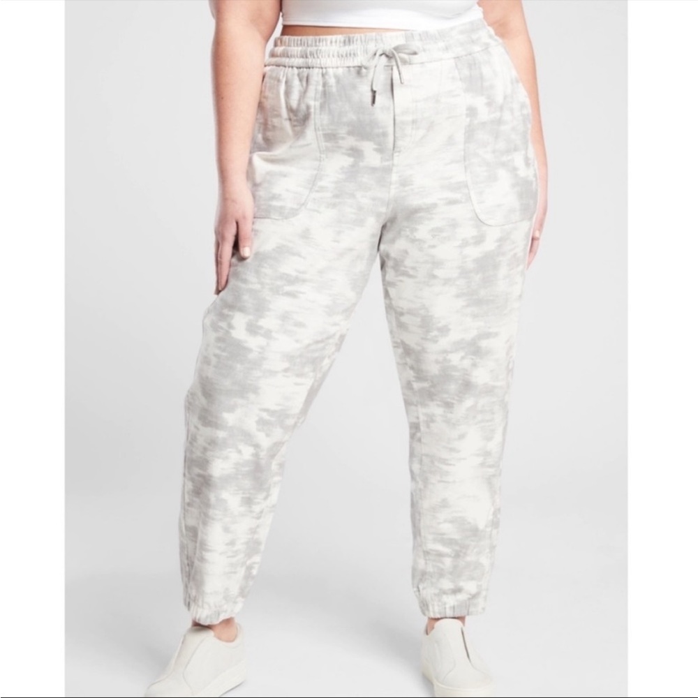 ATHLETA Farallon Printed Joggers size 22